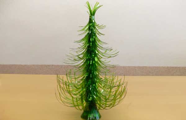 Tutorial Albero Di Natale Con Bottiglie Di Plastica.Riciclo Bottiglie Di Plastica Idee Per Un Riciclo Creativo