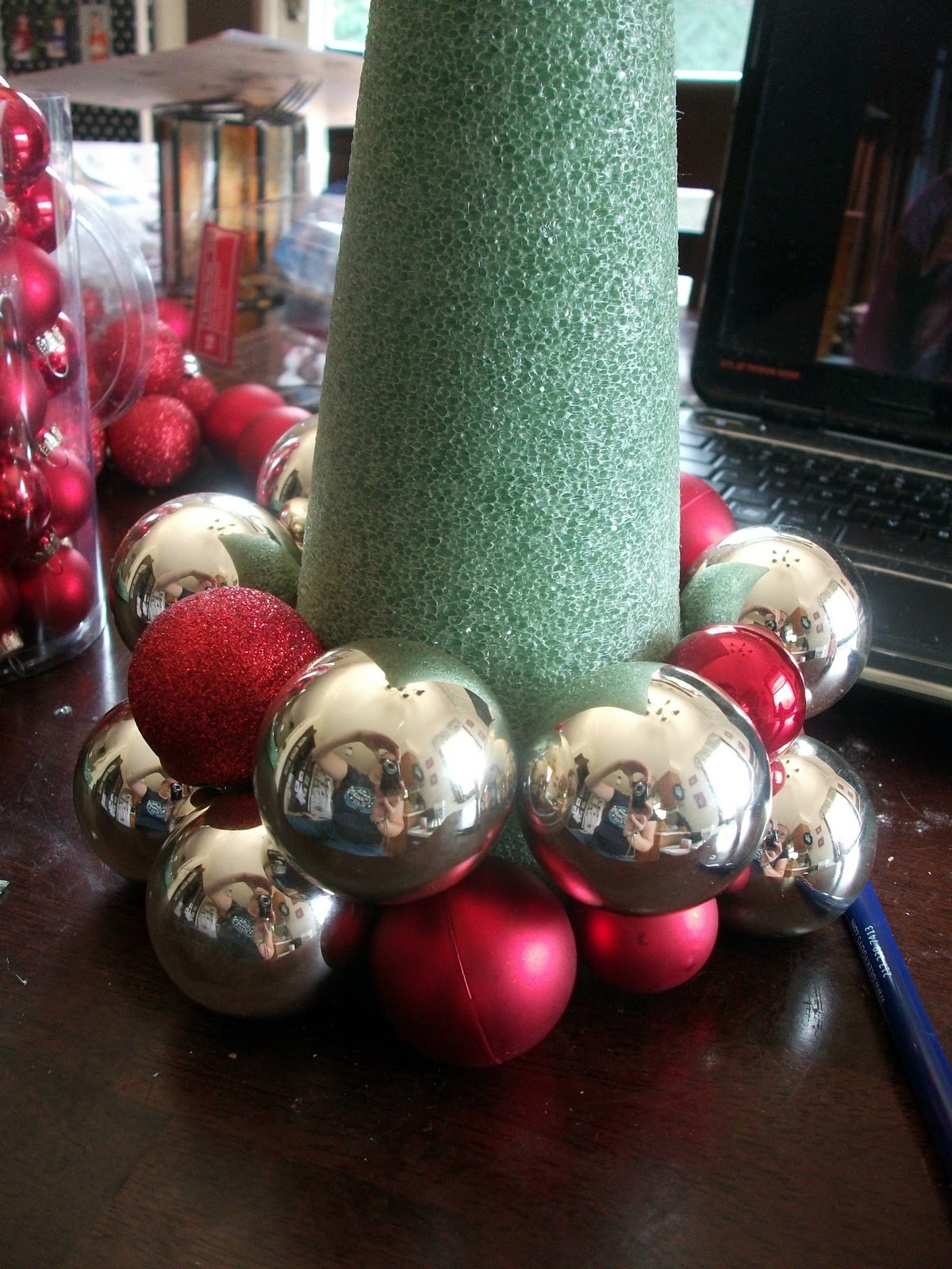 Albero Di Natale Con Palline Verdi Albero con palline di Natale! 18 idee da cui trarre ispirazione...