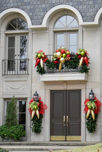 Decorazioni Natalizie Per Balconi.Decorare Il Balcone Per Natale 20 Idee Da Cui Ispirarsi