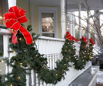 Decorazioni Natalizie Balconi.Decorare Il Balcone Per Natale 20 Idee Da Cui Ispirarsi