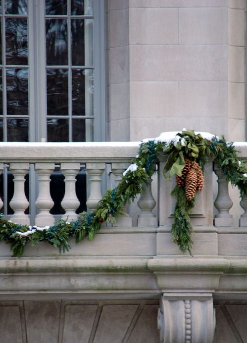 Decorazioni Natalizie Per Balconi.Decorare Il Balcone Per Natale 20 Idee Da Cui Ispirarsi