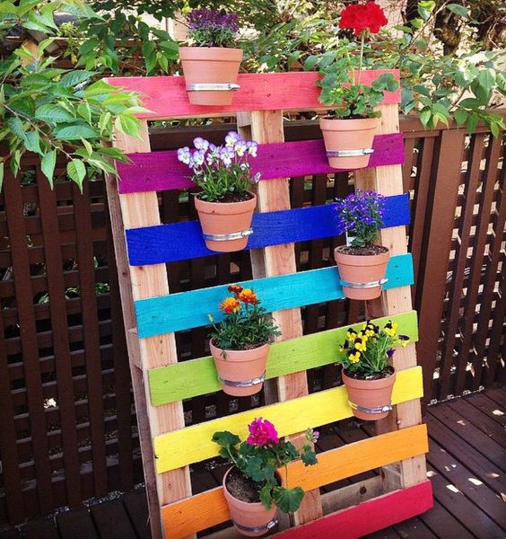 Fioriera Verticale Con Pallet Ecco Idee Creative