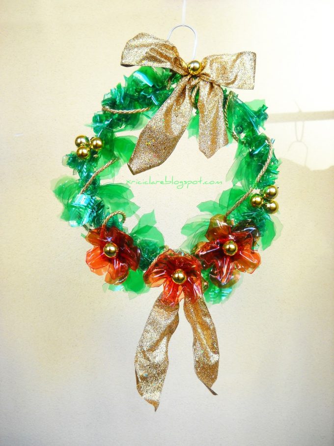 Albero Di Natale Con Fondi Bottiglie Di Plastica.Creazioni Natalizie Con Bottiglie Di Plastica 20 Idee Tutorial