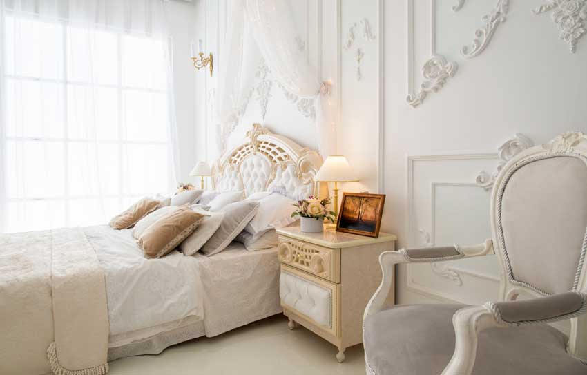 bellissima camera da letto stile country chic, testiera letto magnifica.