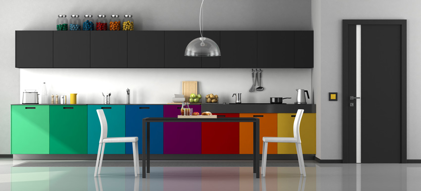 cucina con pensili neri e mobili colore effetto arcobaleno, ideale per uno stile moderno.