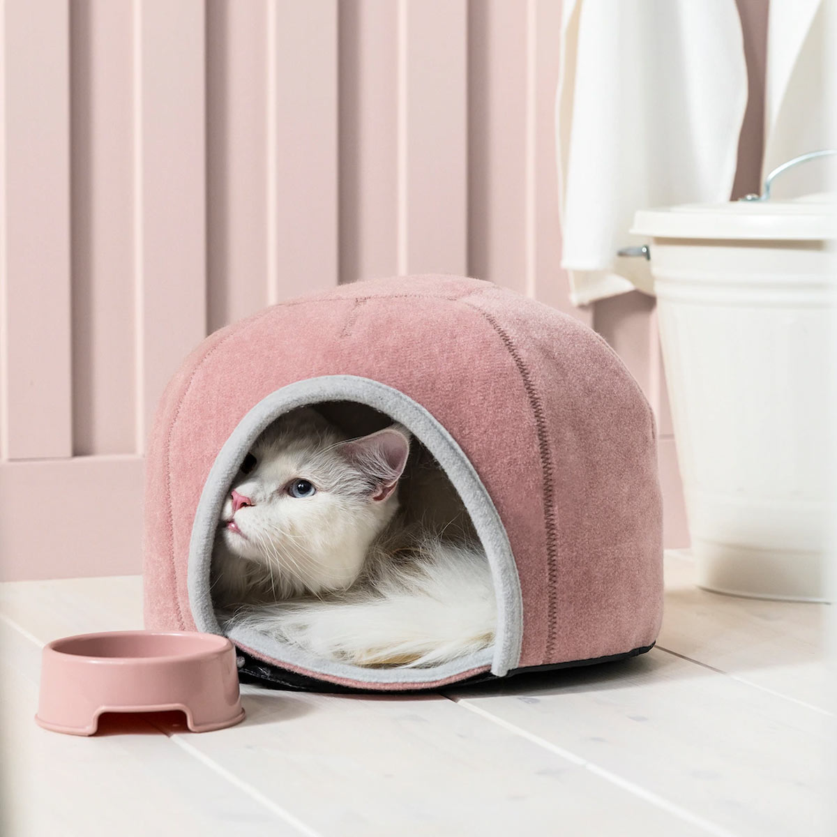 Cuccia rosa per gatti IKEA