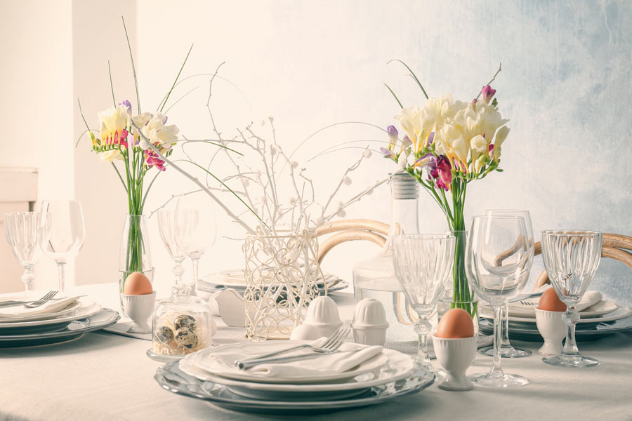 Tavola di Pasqua in stile Shabby chic.