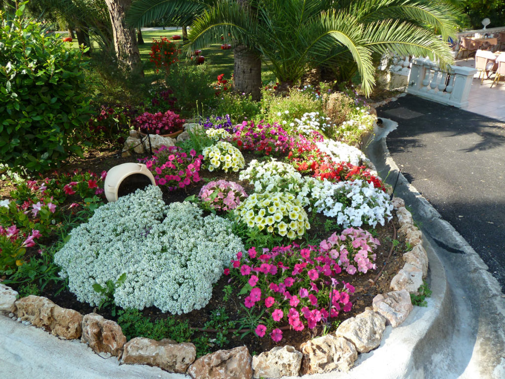 Bordo per prato in metallo, 15,2 cm x 10,2 m, ondulato zincato, bordi da giardino resistenti, per aiuole fai da te, prati, vialetti (argento