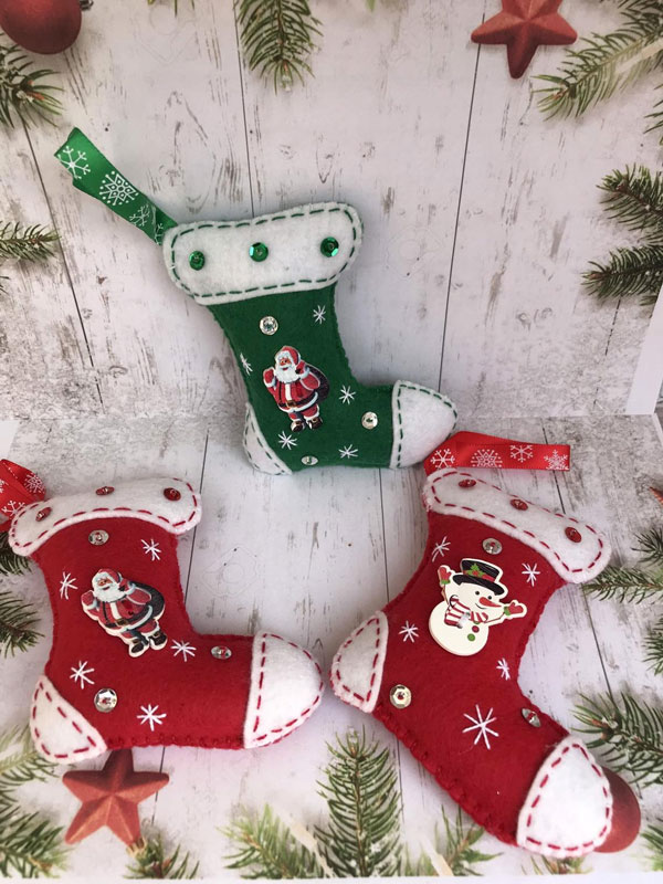 calze natalizie appese Set di 4 calze natalizie calze natalizie con decorazione rossa con Babbo Natale pupazzo di neve renne sacchetti regalo personalizzati Candy Bag per camino bambini bambini 