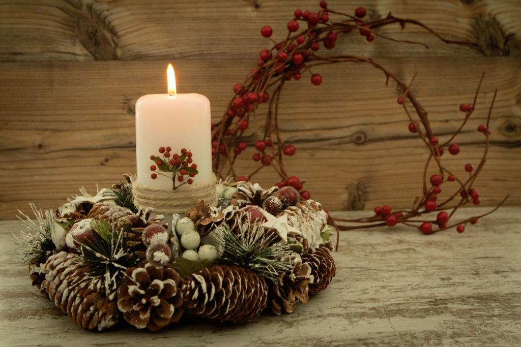 Centrotavola Natalizio Fai Da Te Con Candele Centrotavola natalizio fai da te: 12 idee per un Natale magico