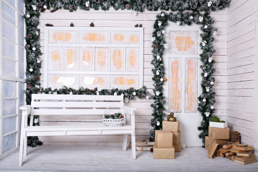 Banner di buon natale con globi d'oro | Foto Gratis