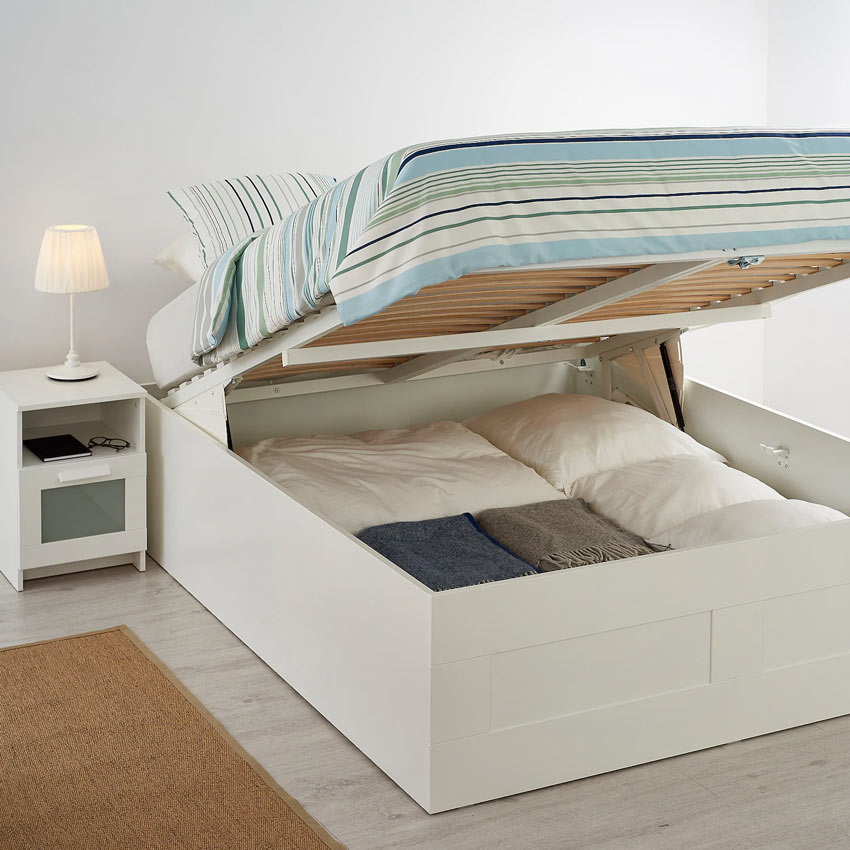 struttura letto IKEA con contenitori