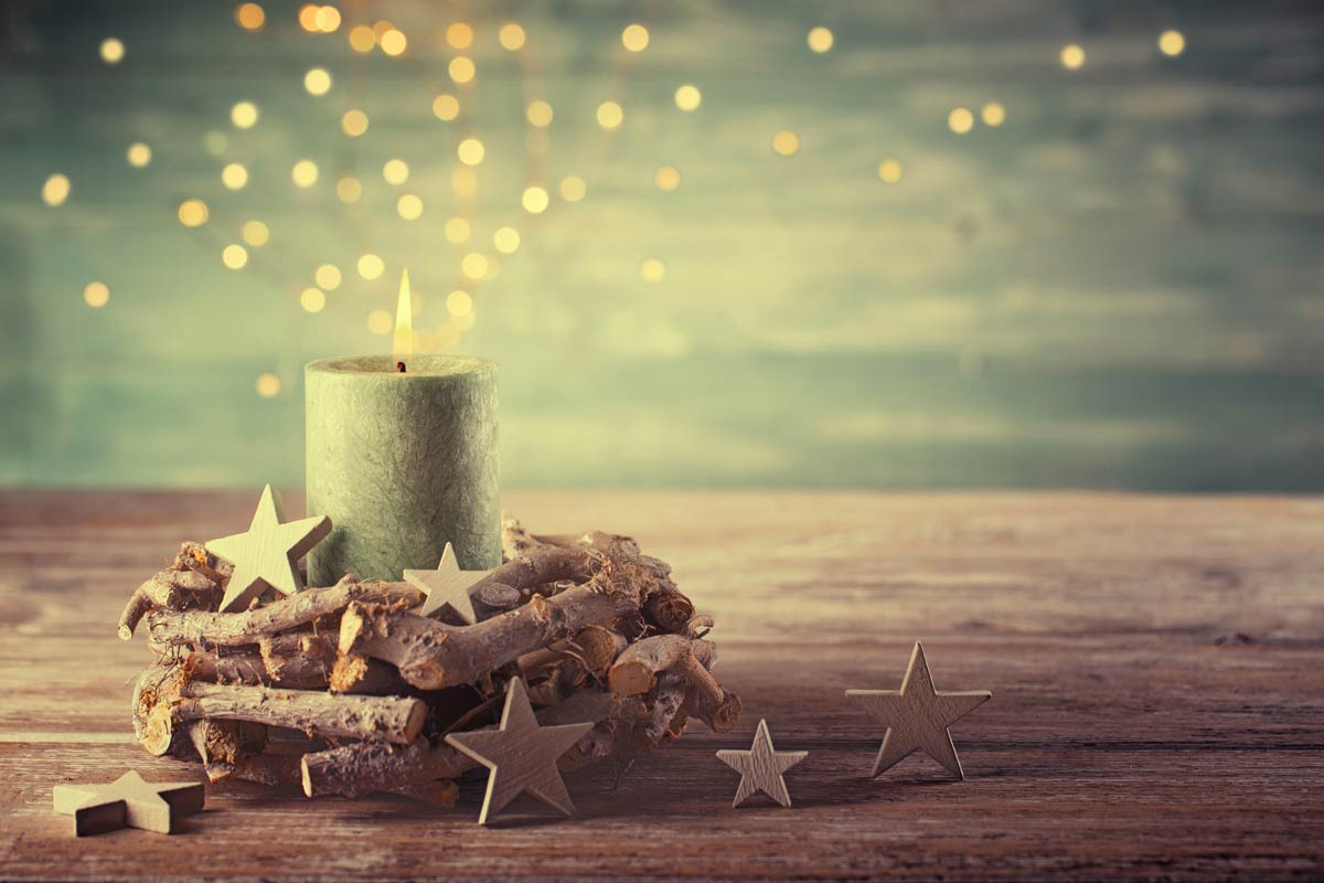 Composizioni natalizie con le candele