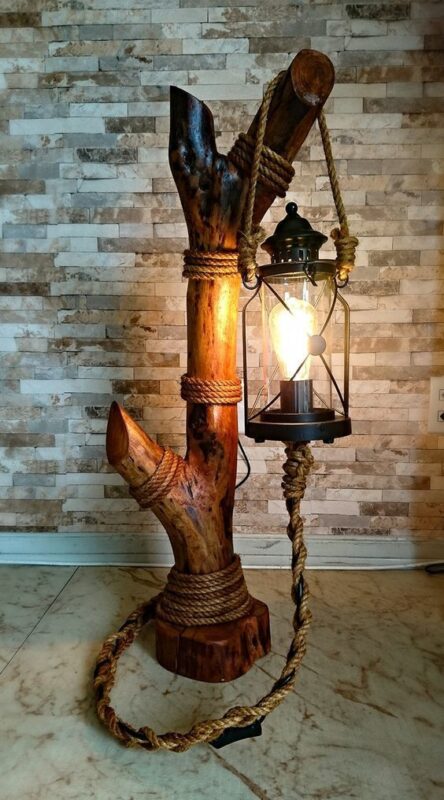 splendida lampada fai da te con tronco di legno
