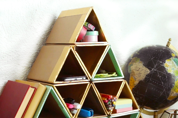 Porta-oggetti fai da te a scompartimenti triangolari in cartone