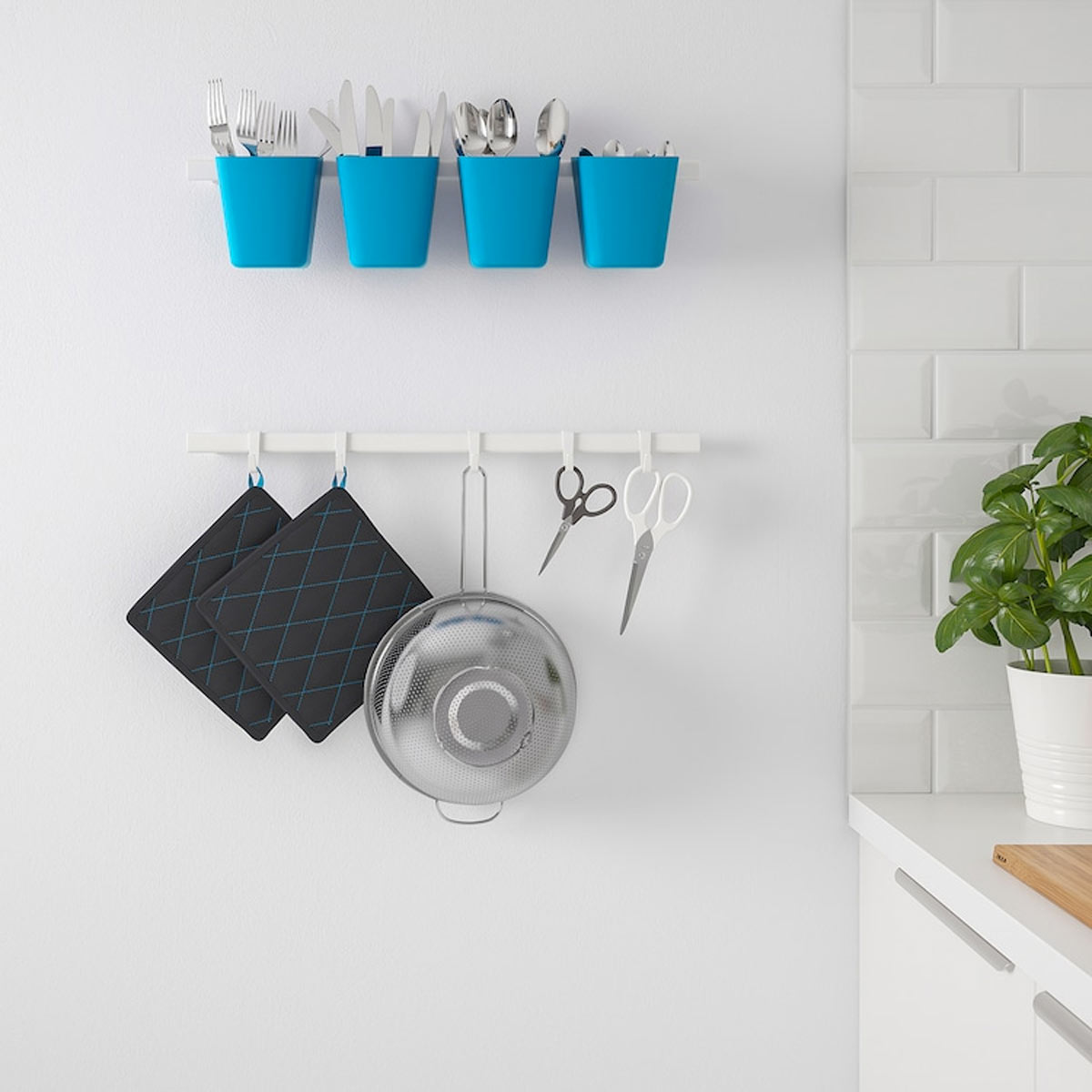 Offerte fine serie Ikea inizio 2022 accessori per la cucina.