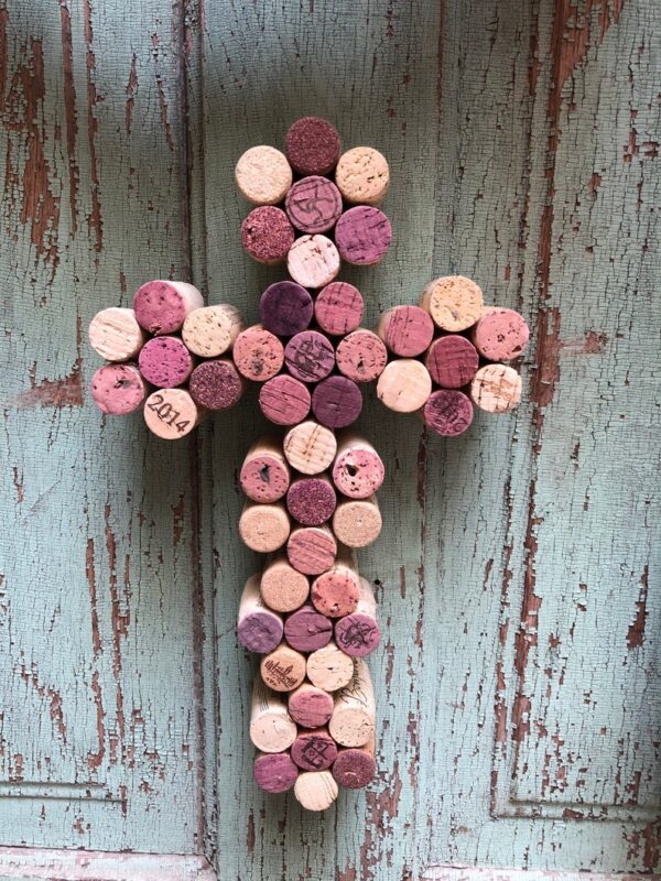 Beautiful Wine Cork Cross immagine 1
