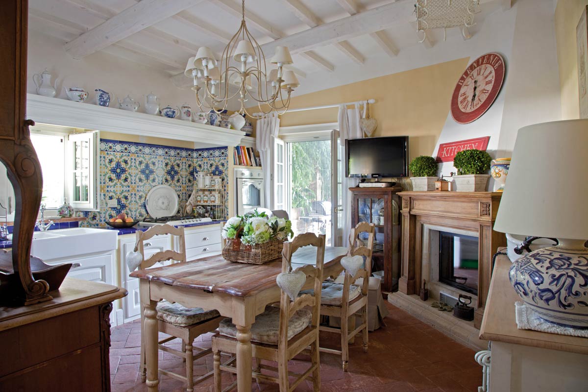 Arredare la cucina in stile country.