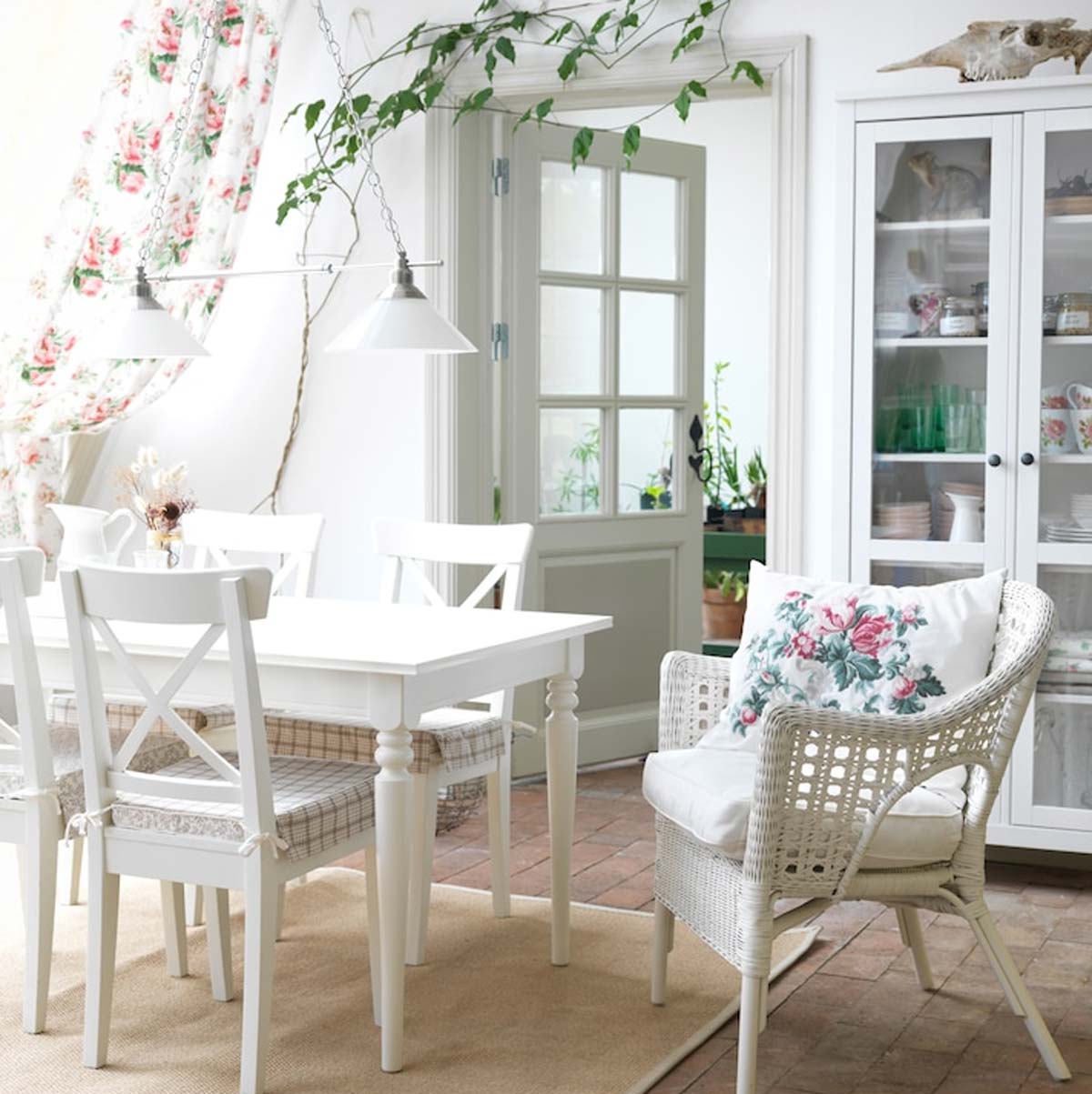 sala da pranzo shabby chic ikea