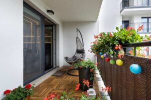 arredare-balcone-stretto-e-lungo