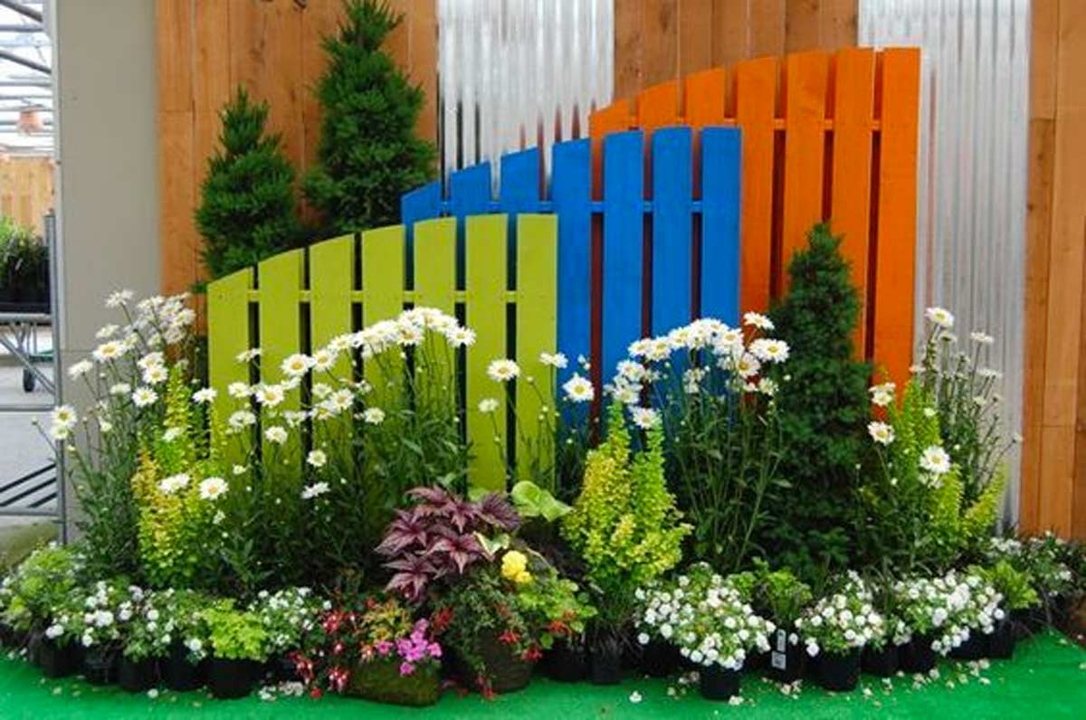 Riciclare con creatività per decorare il giardino