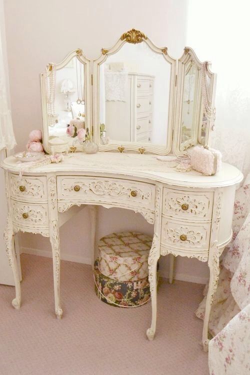 arredamento shabby chic in legno