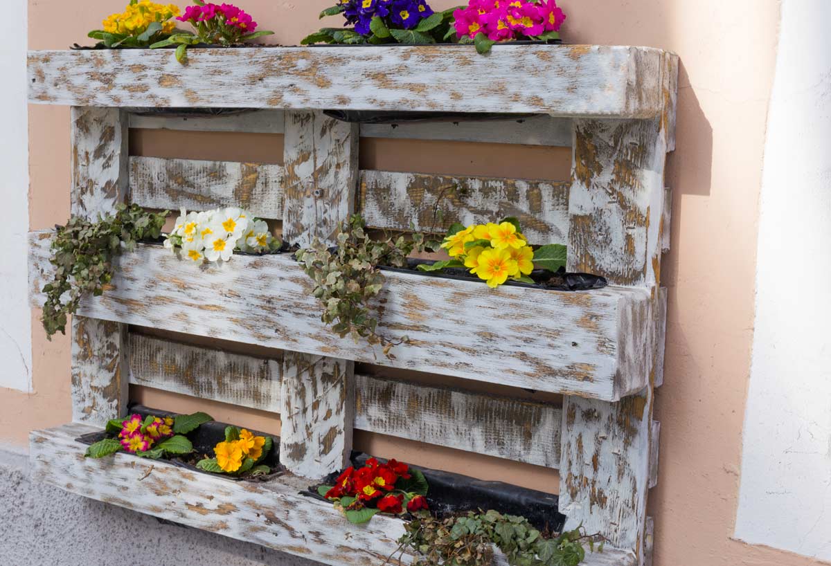 idee per decorare ingresso con fioriere fai da te