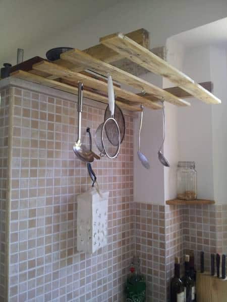 Hanging Pallet Kitchen Tools Pallet Shelves & Pallet Coat Hangers 