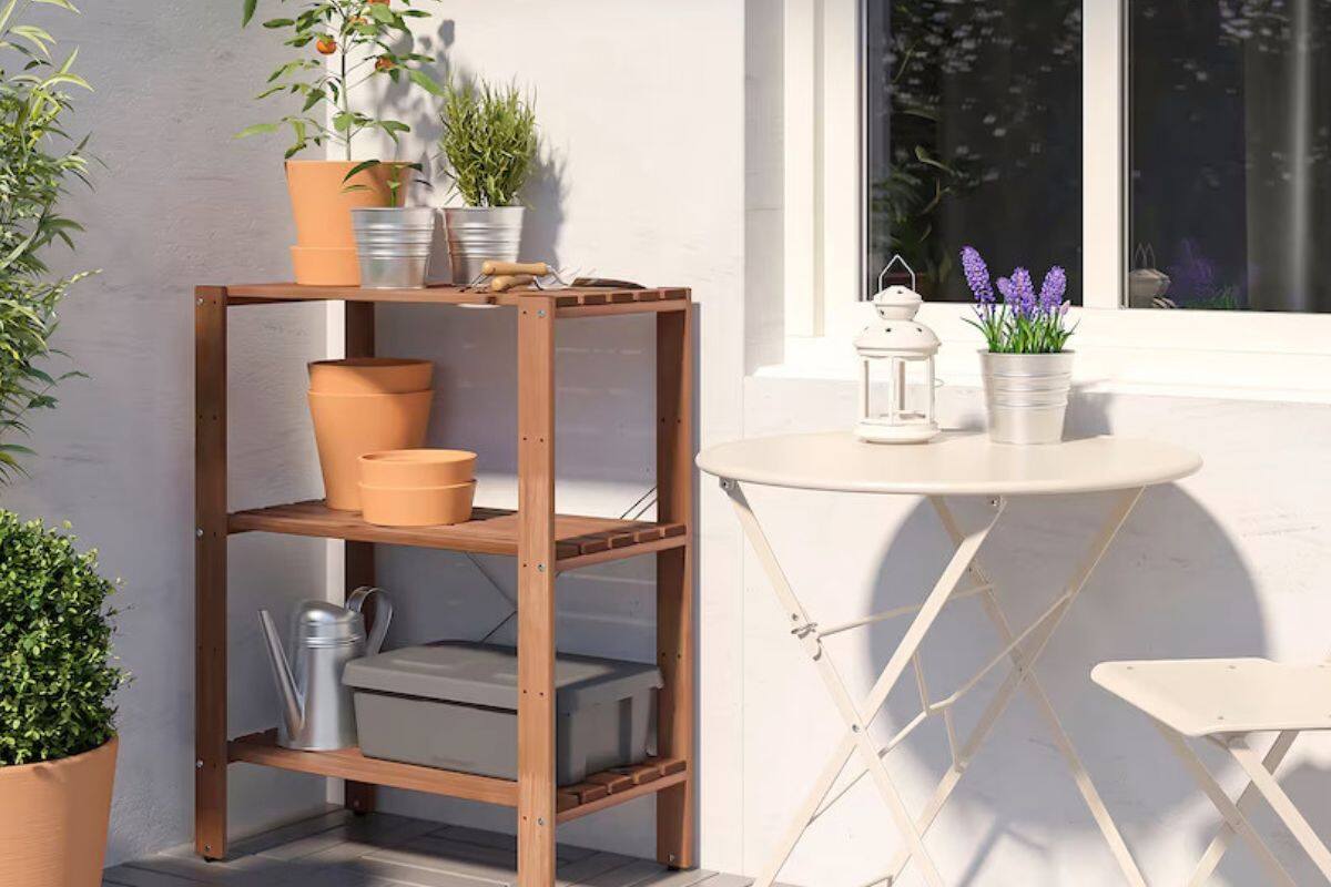 balcone piccolo arredato ikea