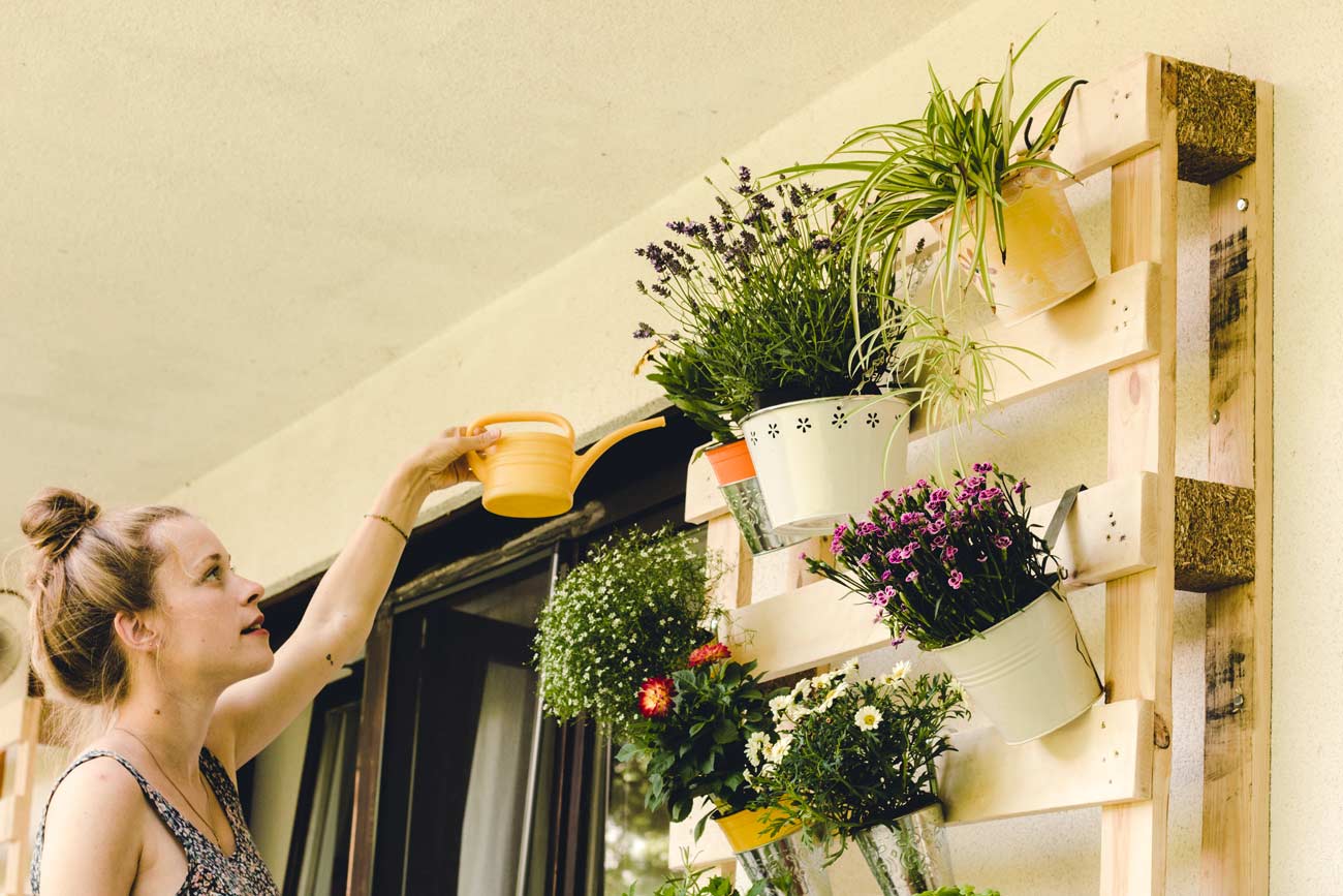 Come sfruttare un piccolo balcone in estate.