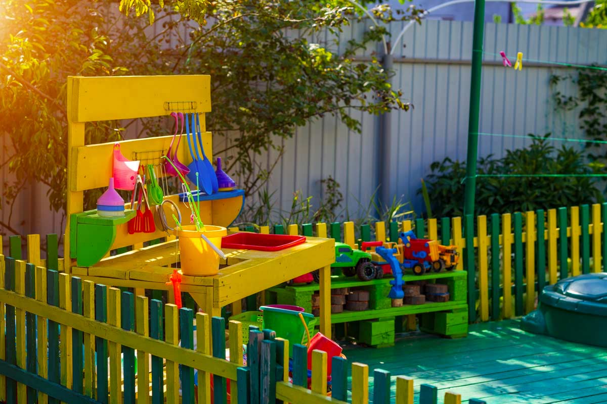 idee per riciclare il pallet e realizzare giochi per bambini