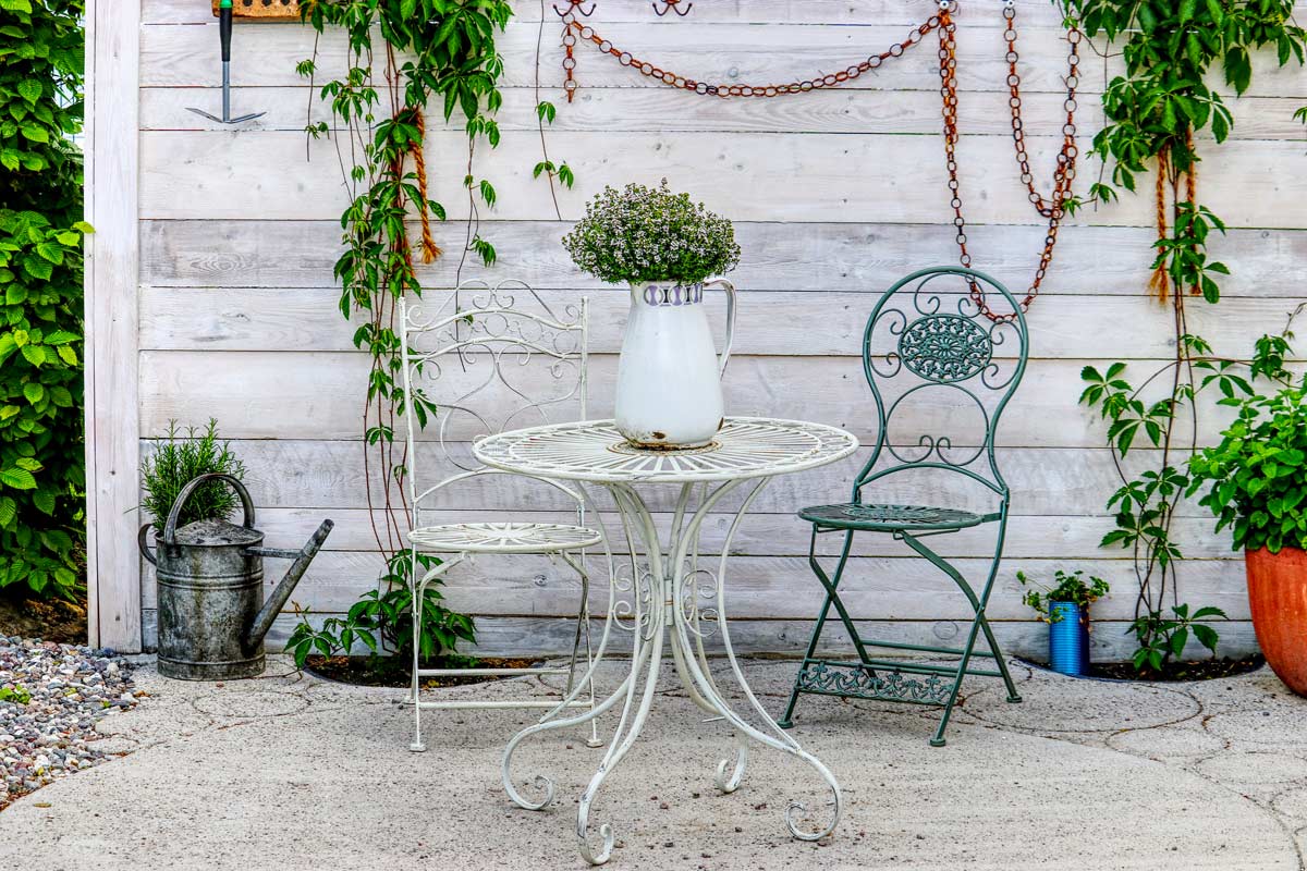 idee accattivanti fai da te per arredare il giardino in stile vintage