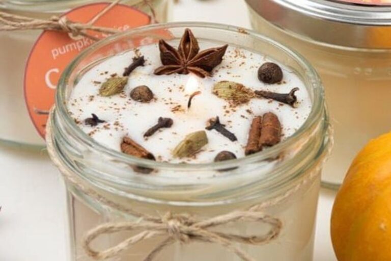 Come realizzare una candela profumata a tema autunnale: la procedura