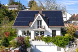 Risparmiare sulle bollette con il kit fotovoltaico Ikea: ecco di cosa si tratta e come funziona kit-fotovoltaico-Ikea