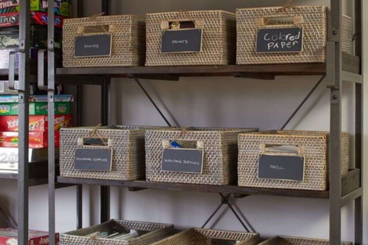 scatole di cartone per fare ordine in casa 