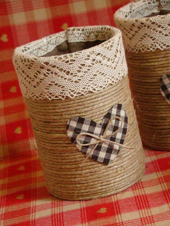 Barattoli di latta, idee per riciclarli stile shabby.