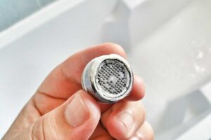 Come eliminare il calcare in modo facile e veloce? La risposta non è l'aceto! eliminare il calcare in modo facile e veloce
