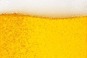 La birra come non l'hai mai usata: 6 trucchi per pulizie domestiche efficaci pulire con la birra