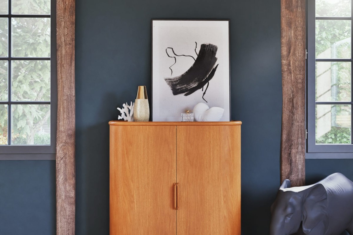 Mobile contenitore ARLETTY Maisons du Monde in legno con piano effetto terrazzo ambientato in ingresso
