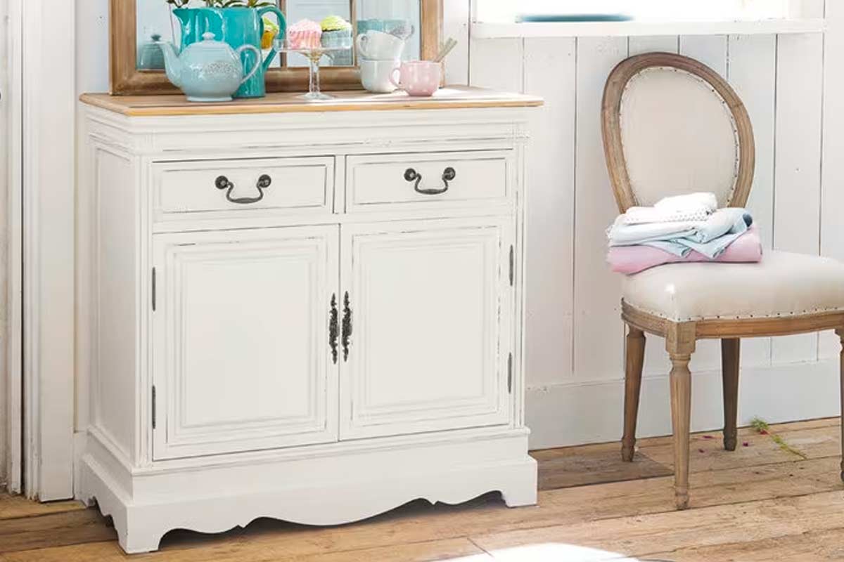 Credenza Léontine Maisons du Monde color crema in sala da pranzo
