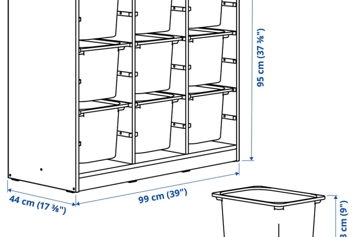 Carrello IKEA beige usato come piano di servizio in cucina