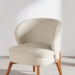 Poltrona KATIE beige effetto lino con gambe color noce