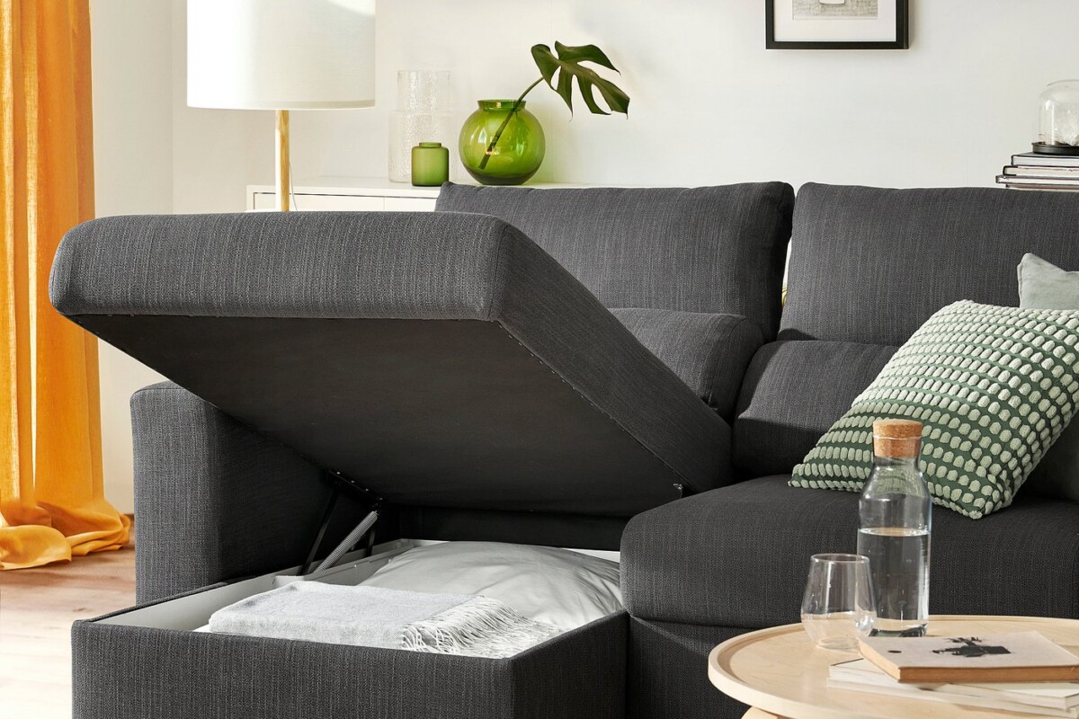 Chaise longue ESKILSTUNA estesa in un soggiorno moderno