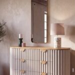 Lampada Henley di Maisons du Monde ambientata su un comodino