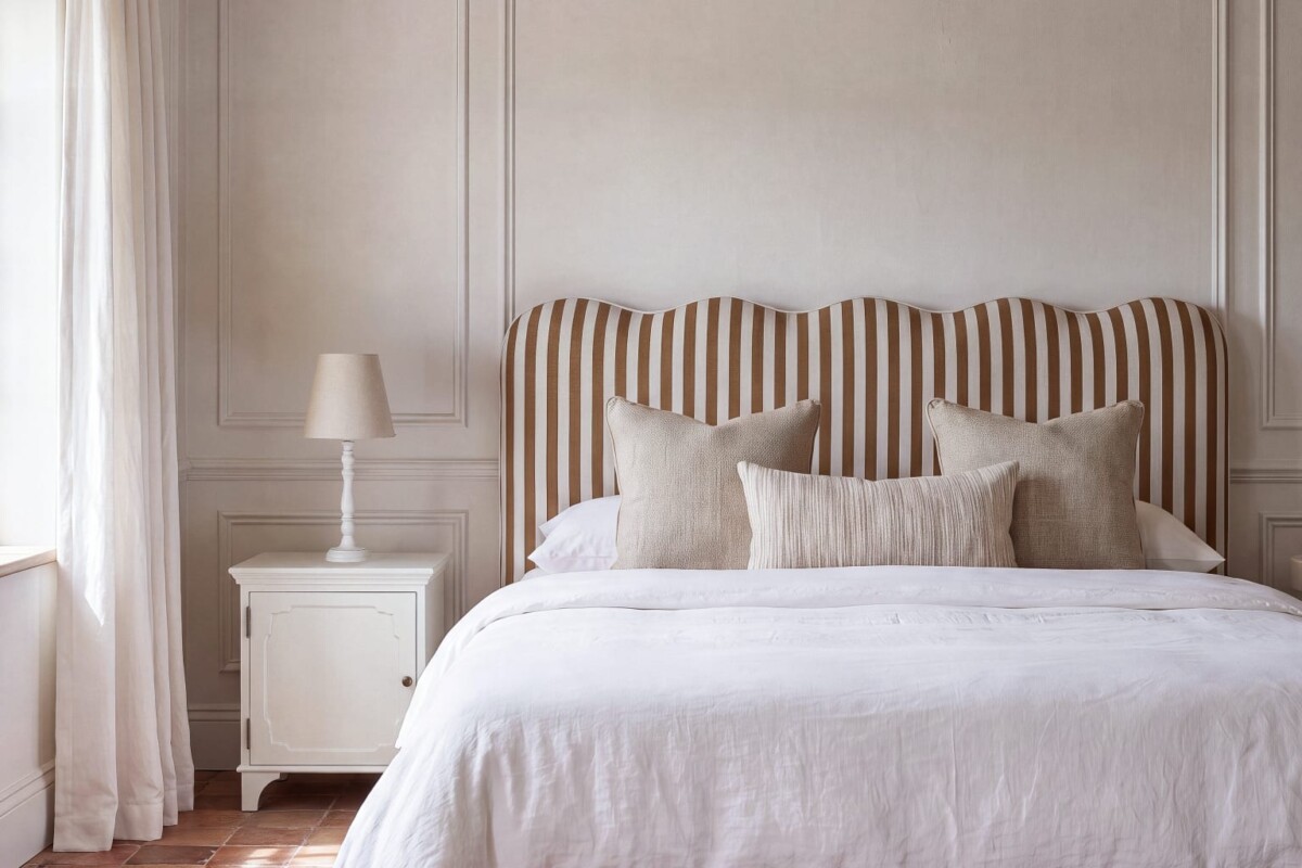 Variante Reho a righe ocra ed écru per letto da 160 centimetri
